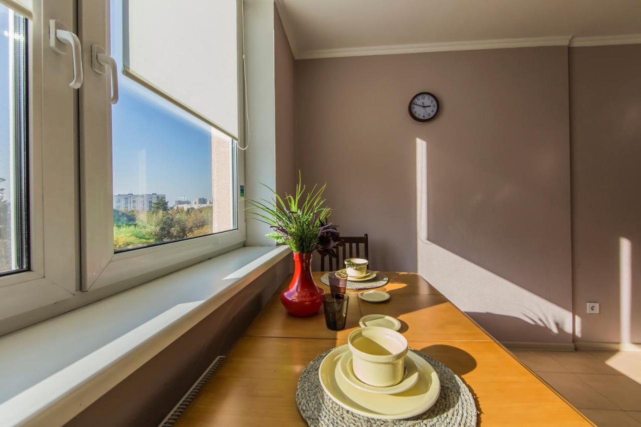 Super Comfort Flat For You Near The Metro. 基輔 外观 照片