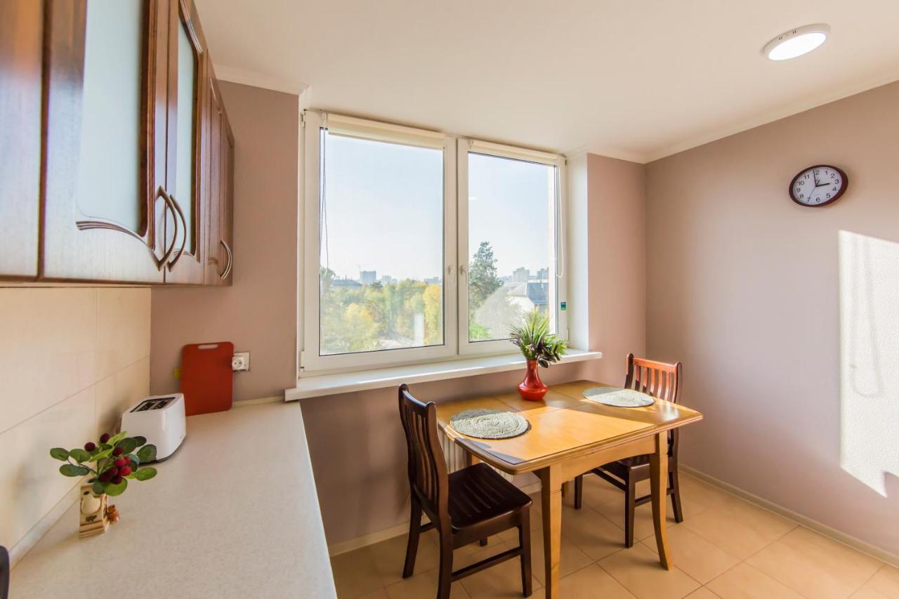 Super Comfort Flat For You Near The Metro. 基輔 外观 照片